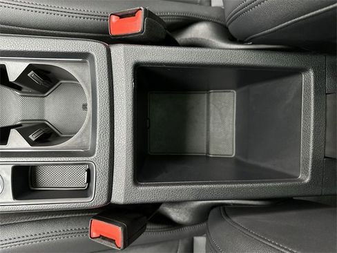 Certified 2025 Audi Q3 2.0T Premium Plus image 21