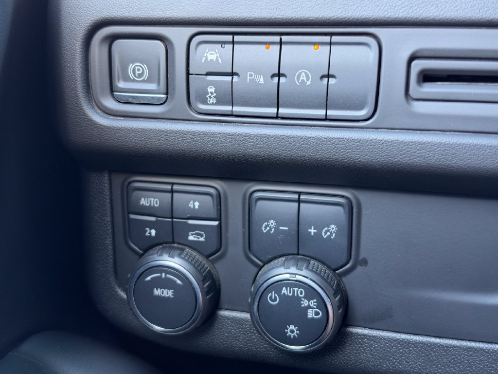 Used 2023 Chevrolet Tahoe LT AWD/4WD image 36