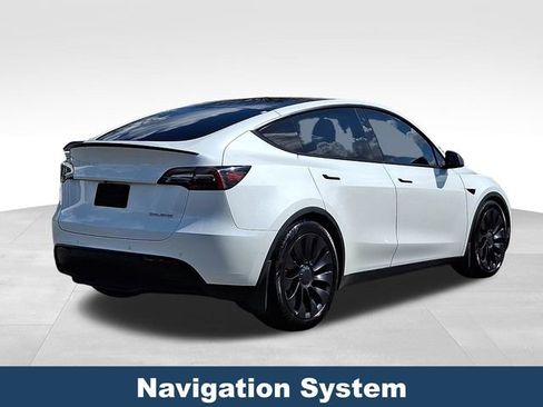 Used 2022 Tesla Model Y Performance image 7