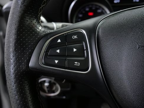 Used 2018 Mercedes-Benz GLA 250 4MATIC image 25