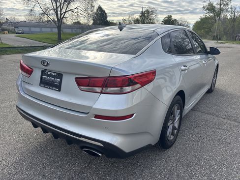Used 2020 Kia Optima LX FWD image 3
