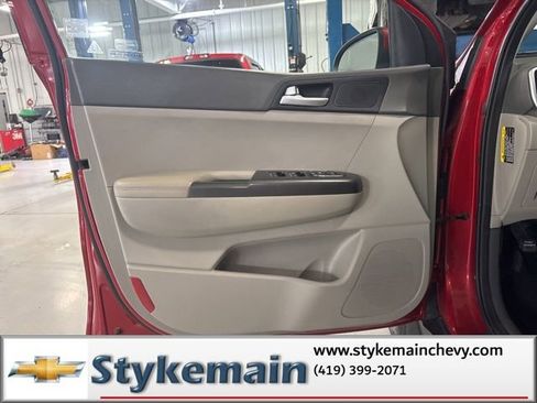 Used 2019 Kia Sportage LX image 15