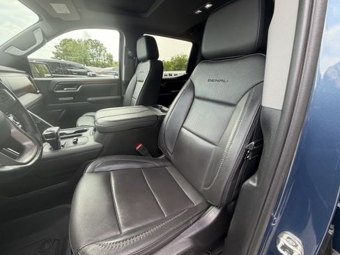 Used 2025 GMC Sierra 1500 Denali AWD/4WD image 16
