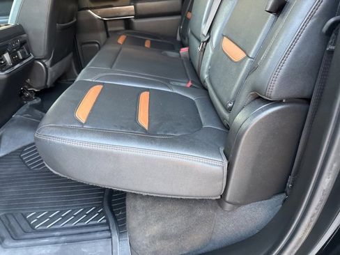 Used 2023 GMC Sierra 2500 AT4 image 37