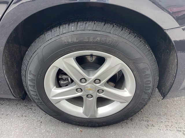 Used 2023 Chevrolet Malibu LS w/ LPO, Floor Liner Package FWD image 17