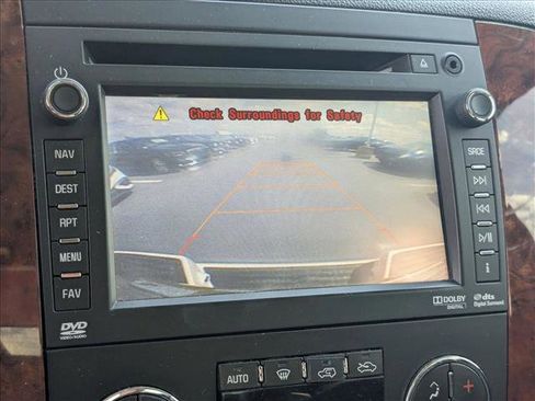 Used 2013 Chevrolet Avalanche LTZ image 10