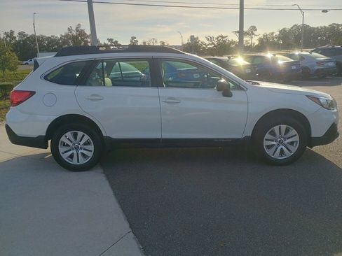 Used 2019 Subaru Outback 2.5i image 4