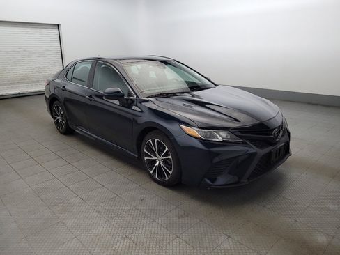 Used 2019 Toyota Camry SE image 13