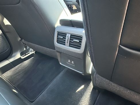 Certified 2024 Nissan Rogue SV w/ SV Premium Package AWD/4WD image 25
