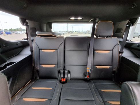 Used 2022 GMC Yukon AT4 AWD/4WD image 17