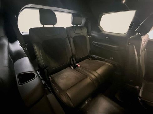 Used 2023 Jeep Grand Cherokee L Altitude image 25