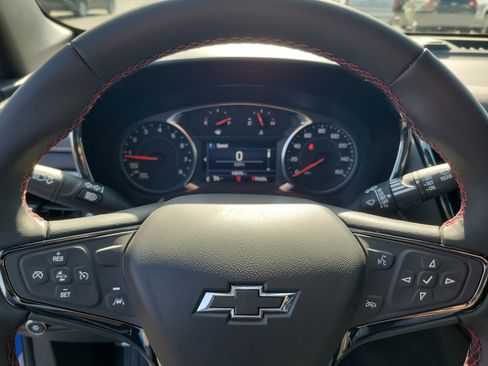 Used 2024 Chevrolet Equinox RS FWD image 17