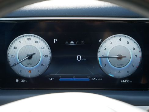 Certified 2023 Hyundai Tucson Limited w/ Cargo Package image 21