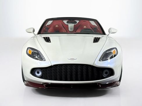 Used 2018 Aston Martin Vanquish Zagato RWD image 8