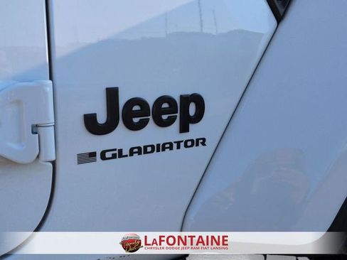 New 2026 Jeep Gladiator Sport AWD/4WD image 9