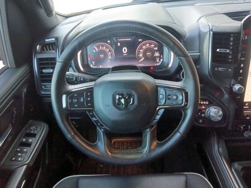 Used 2025 RAM 1500 Limited AWD/4WD image 21