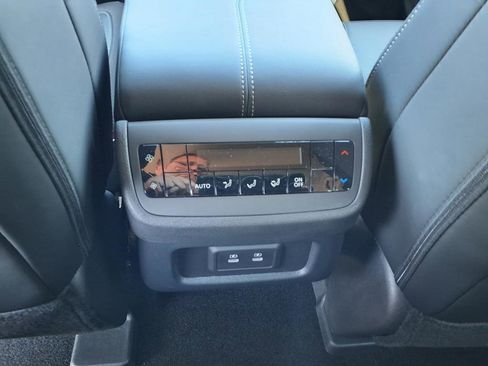 New 2026 Nissan Pathfinder SL image 45