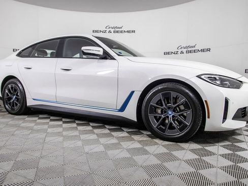 Used 2023 BMW i4 eDrive40 RWD image 2