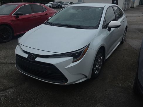 Used 2024 Toyota Corolla LE FWD image 1