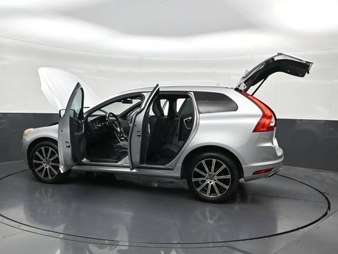 Used 2015 Volvo XC60 T6 Premier Plus AWD/4WD image 33