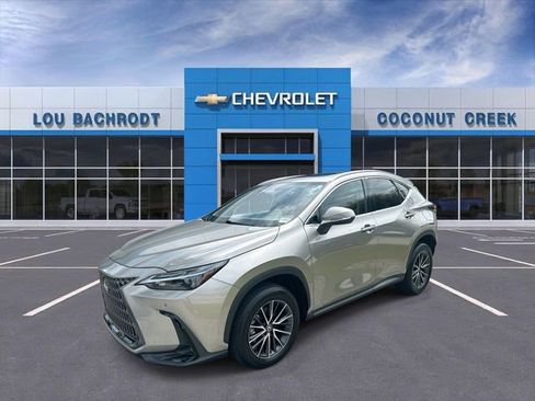 Used 2024 Lexus NX 250 FWD image 4