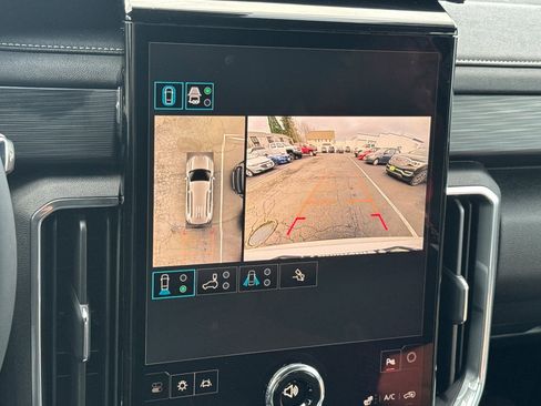 New 2026 GMC Acadia Elevation w/ Elevation Premium Package AWD/4WD image 18