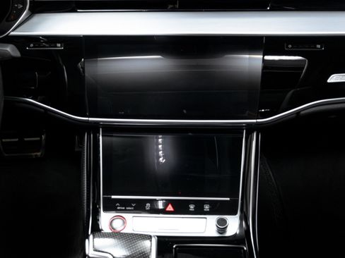 Used 2023 Audi S8 4.0T quattro image 34