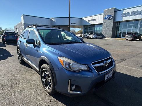 Used 2016 Subaru Crosstrek 2.0i Premium w/ Popular Package #2 image 2