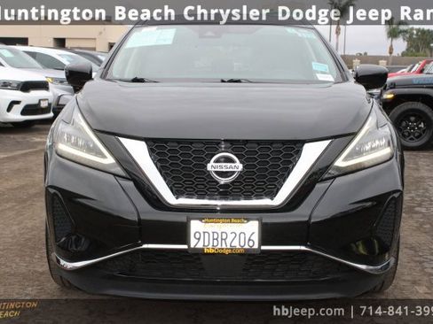 Used 2022 Nissan Murano S image 2