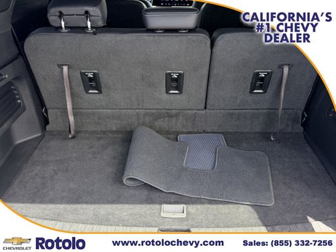 Used 2025 Chevrolet Traverse LT FWD image 12