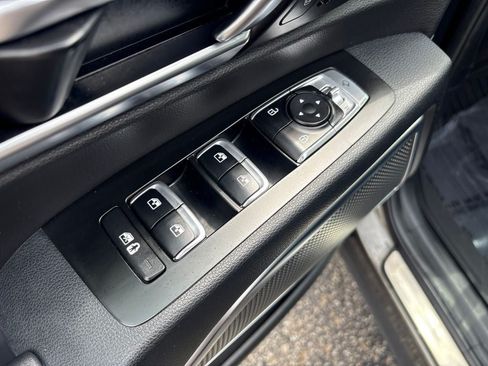 Used 2022 Kia Telluride SX w/ Nightfall Edition Package AWD/4WD image 19