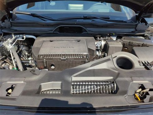 New 2025 Honda Pilot Black Edition image 9