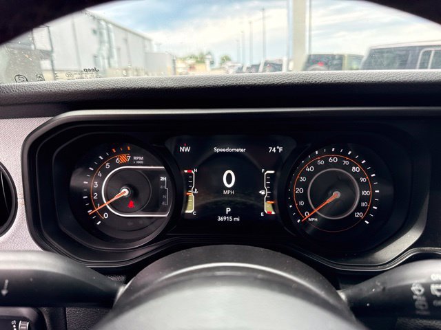 Used 2025 Jeep Wrangler Unlimited Sport AWD/4WD image 17