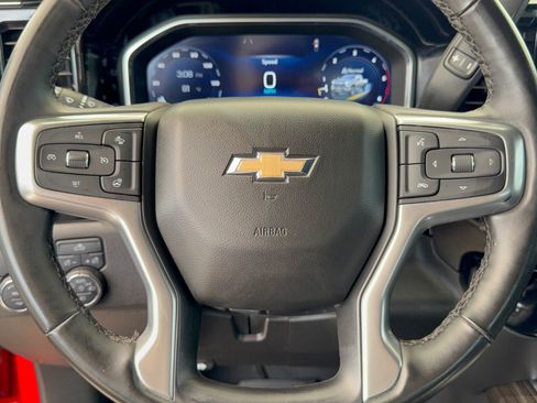 Used 2024 Chevrolet Silverado 2500 LT w/ Convenience Package RWD image 10