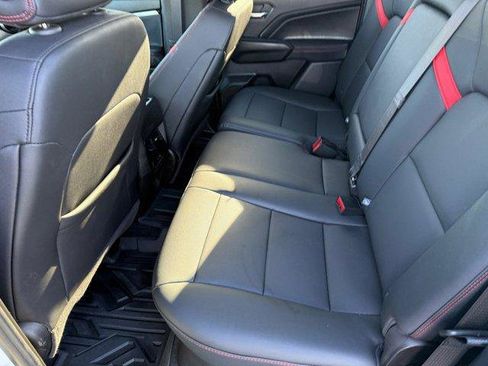 Used 2025 Chevrolet Colorado Z71 w/ Z71 Convenience Package 2 image 15