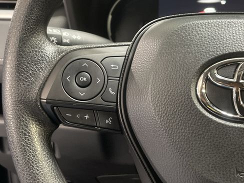 Used 2025 Toyota RAV4 LE image 19