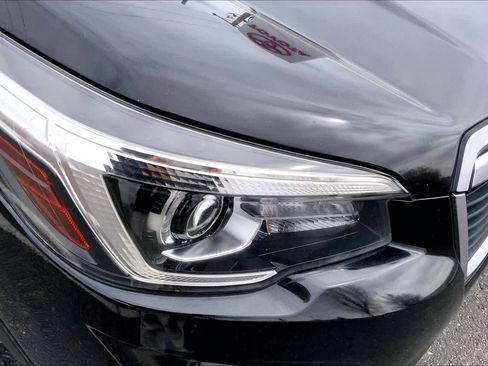 Used 2020 Subaru Forester Premium image 25