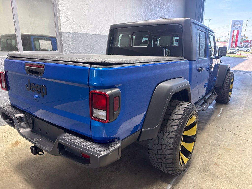 Used 2024 Jeep Gladiator Sport AWD/4WD image 7