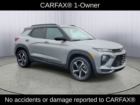 Used 2023 Chevrolet TrailBlazer RS image 2