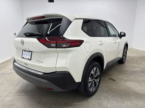 Used 2023 Nissan Rogue SV AWD/4WD image 5