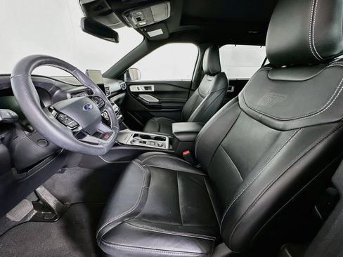 Used 2023 Ford Explorer ST w/ Equipment Group 401A AWD/4WD image 13