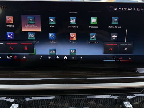 Used 2024 BMW X7 xDrive40i image 65