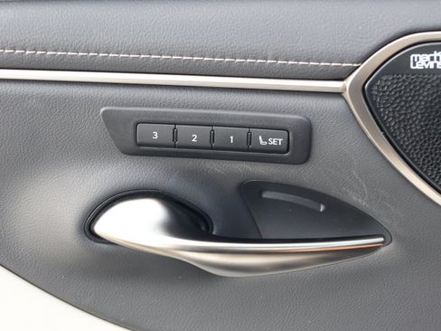 Certified 2024 Lexus ES 300h Ultra Luxury w/ Accessory Package (Z2) FWD image 14