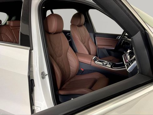 Certified 2026 BMW X5 xDrive40i image 12