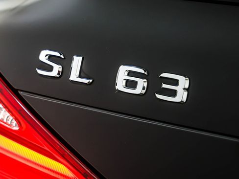 Used 2013 Mercedes-Benz SL 63 AMG w/ Premium Pkg image 9