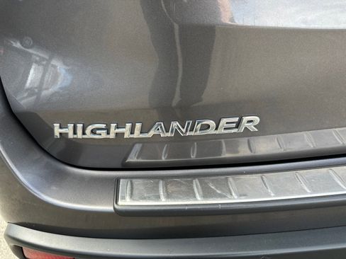 Used 2016 Toyota Highlander XLE image 9