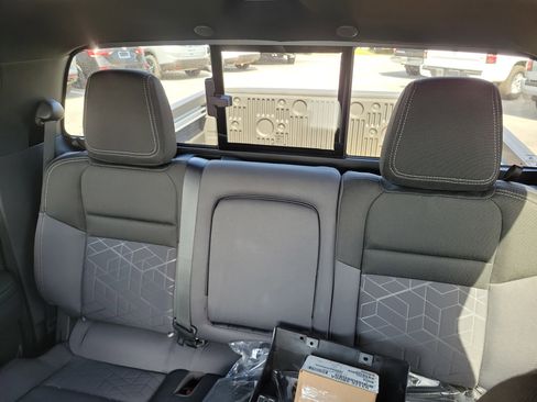 New 2026 Nissan Frontier SV w/ SV Convenience Package image 11