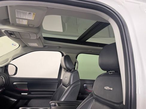Used 2025 Ford Expedition Max Platinum AWD/4WD image 22