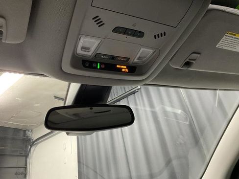 Used 2020 GMC Acadia SLT w/ Driver Alert Package II image 27