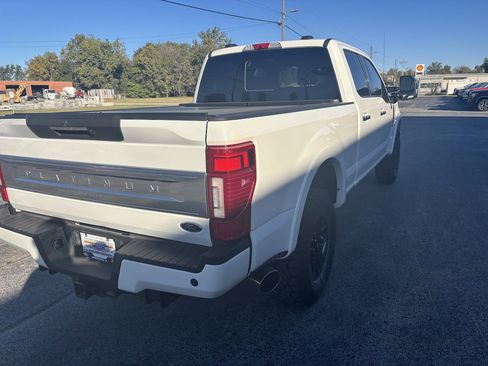 Used 2021 Ford F250 Platinum w/ Tremor Off-Road Package image 4